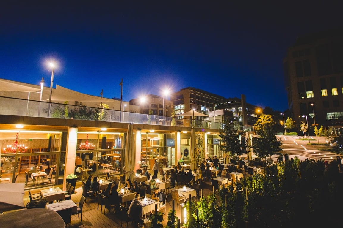 Larus Restaurant