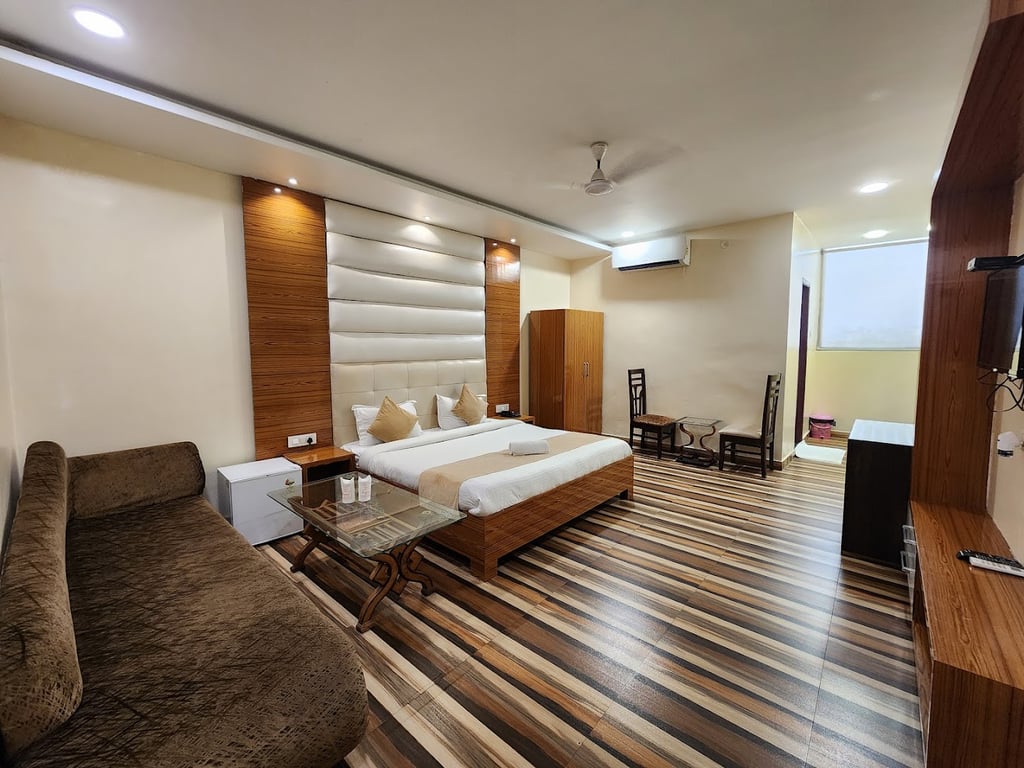 Hotel Mandakini Royale