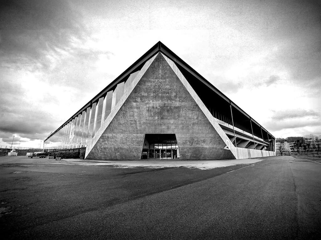 Stade de la Tuilière