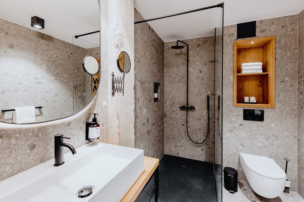 ONE66 Hotel