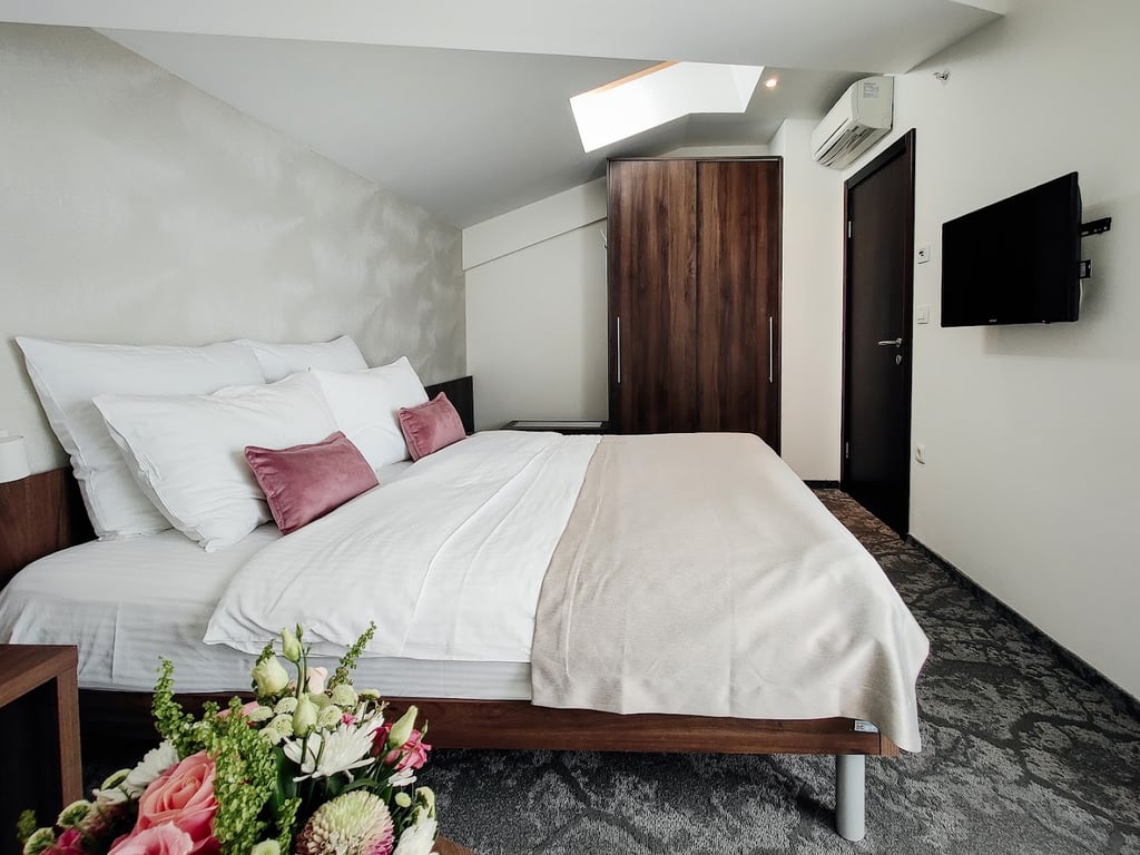 Hotel Pine