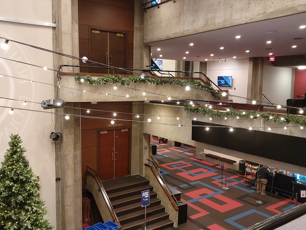 Clowes Memorial Hall