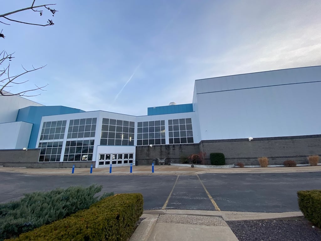 Oakley-Lindsay Center