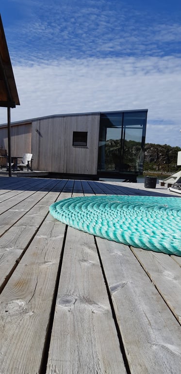 Manshausen Island resort