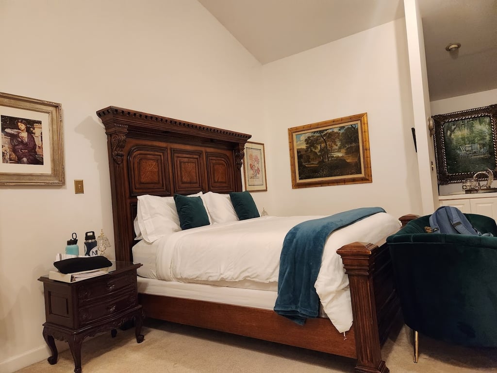 Stone Manor Country Club Inn at Stone Manor