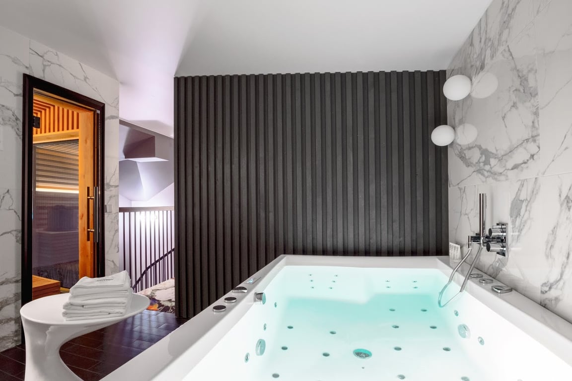 Amsterdam Plaza Hotel & SPA