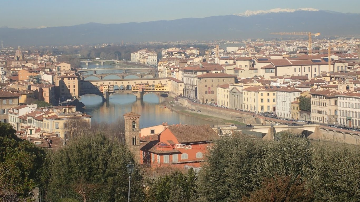 Along the Arno