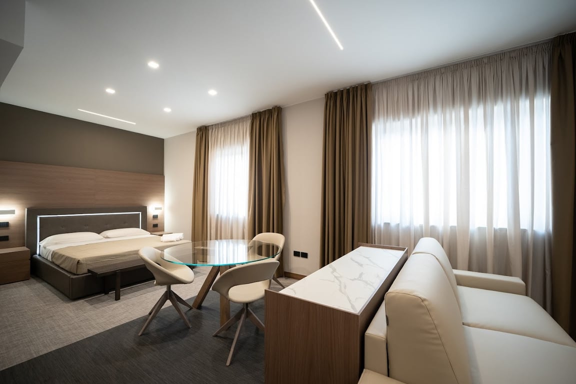 Building Hotel