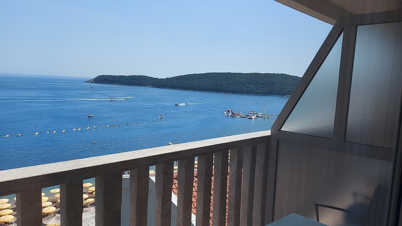 Poseidon The Beach Hotel