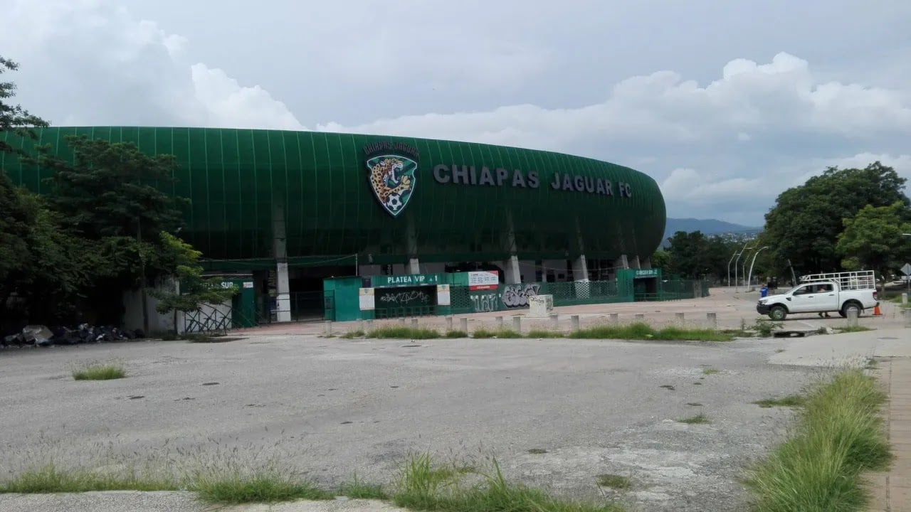 Estadio Víctor Manuel Reyna