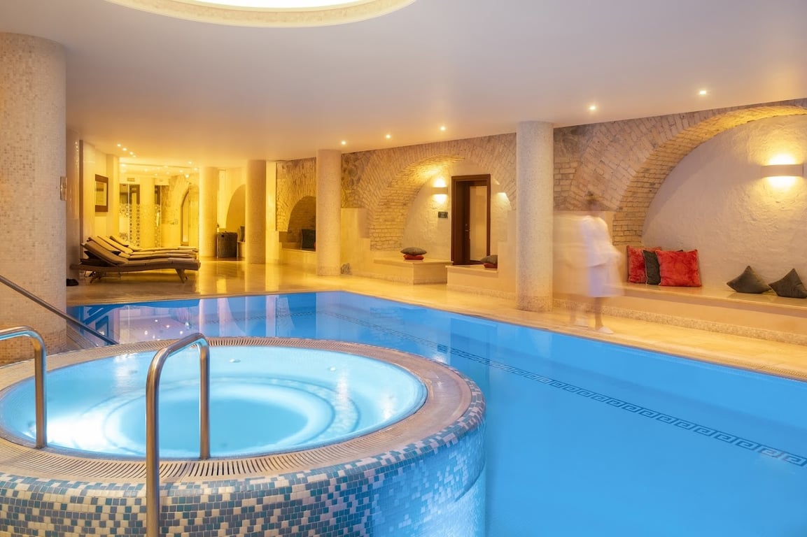 Grand Hotel Vilnius, Curio Collection by Hilton