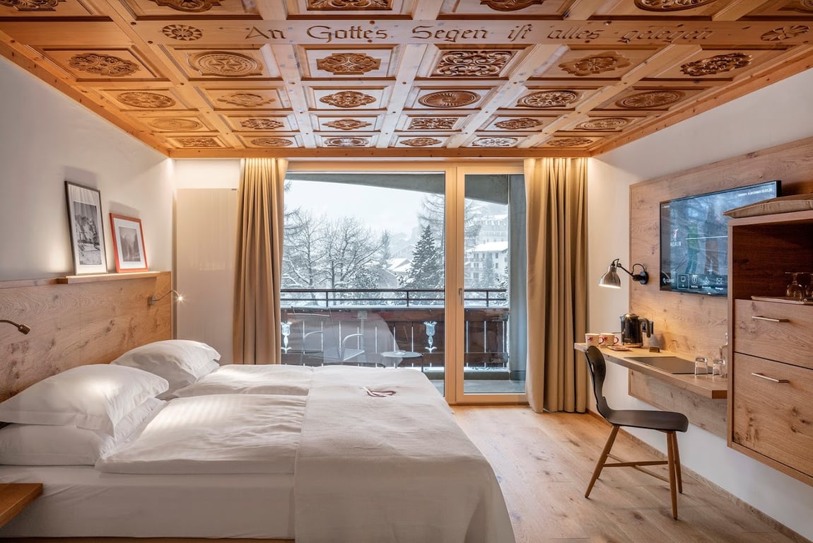 Swiss Alpine Hotel Allalin
