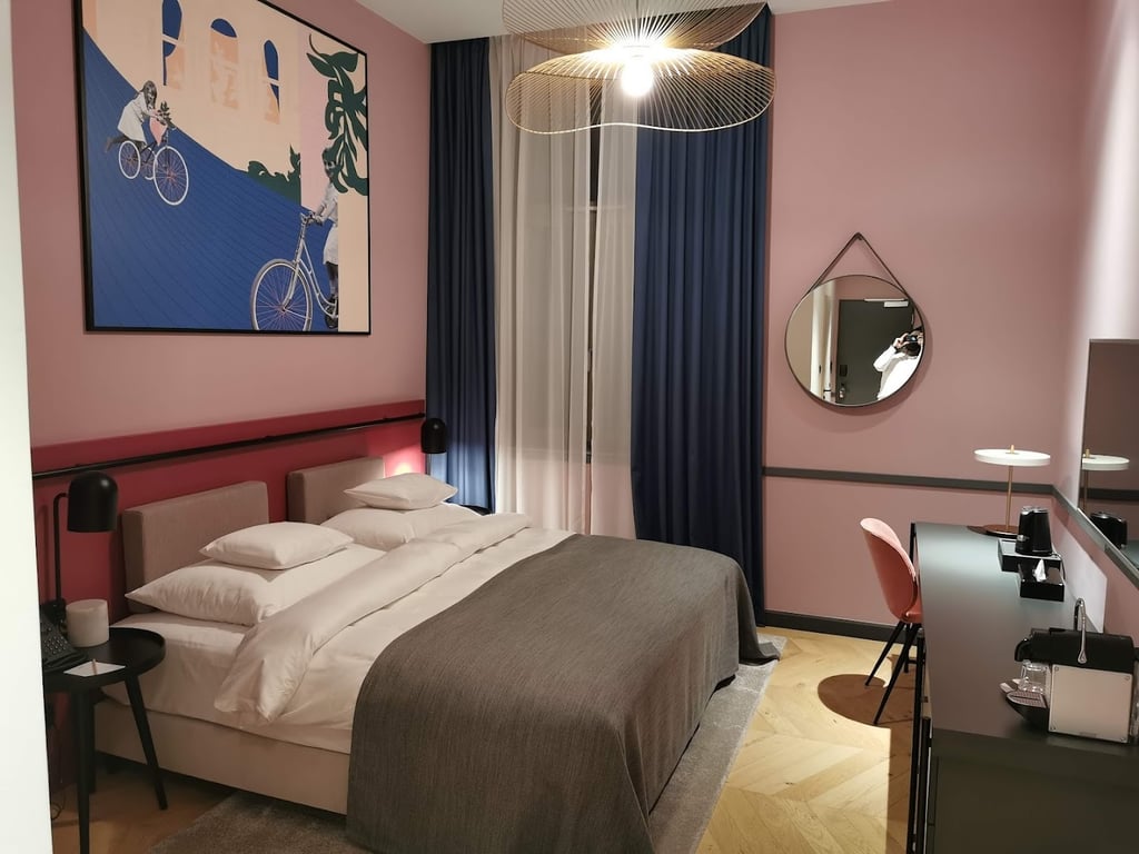 Alice Hotel