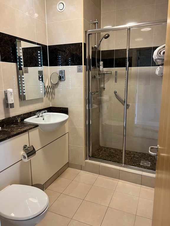 Strandhill Lodge and Suites