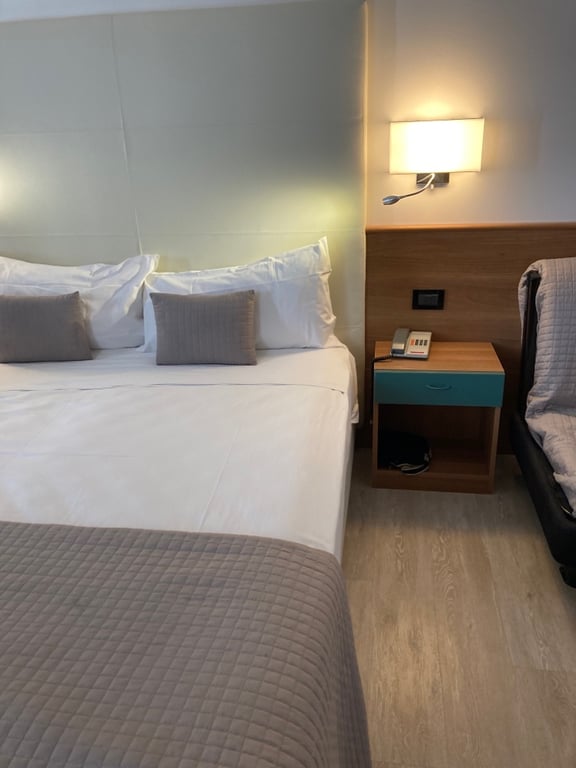 Hotel Sayonara