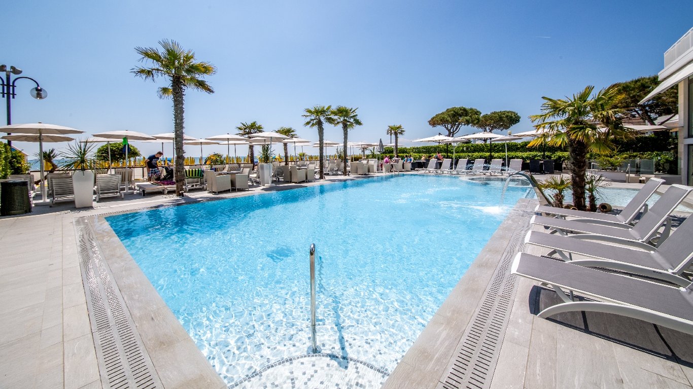Hotel Sayonara