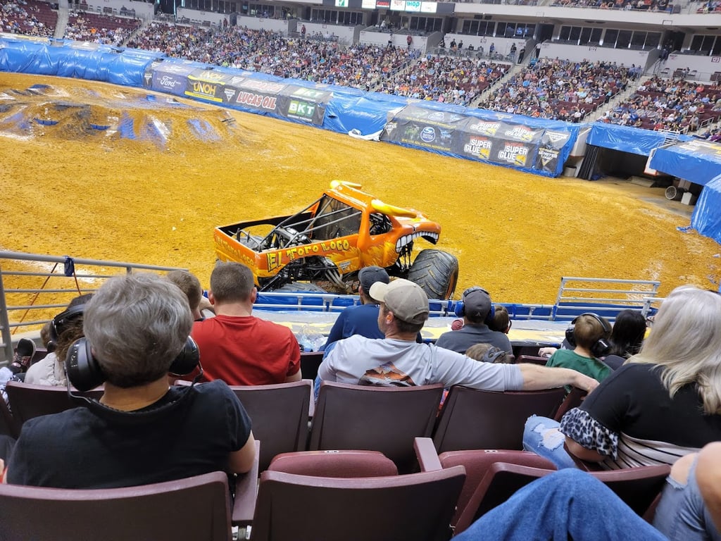 Simmons Bank Arena