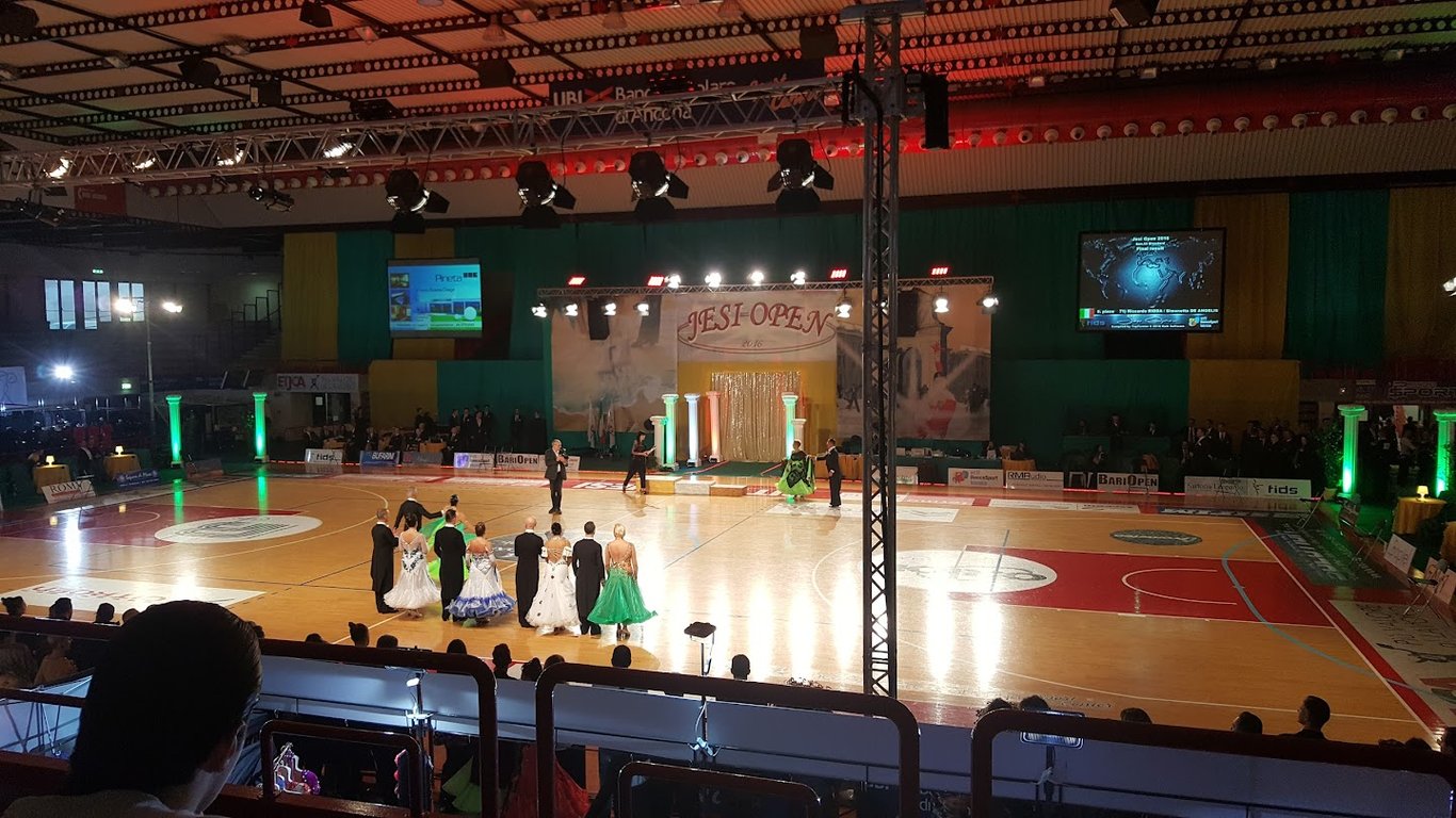 UBI Sports Center