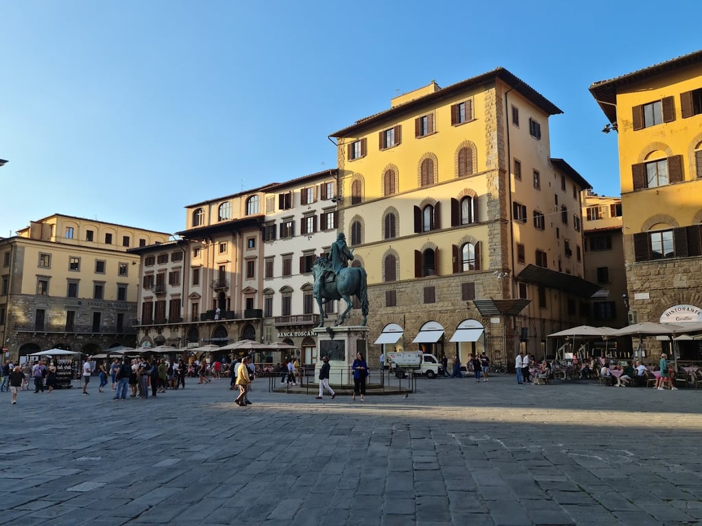 Ambrosia Square