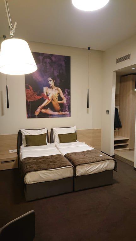 Hotel Grand Hedonist