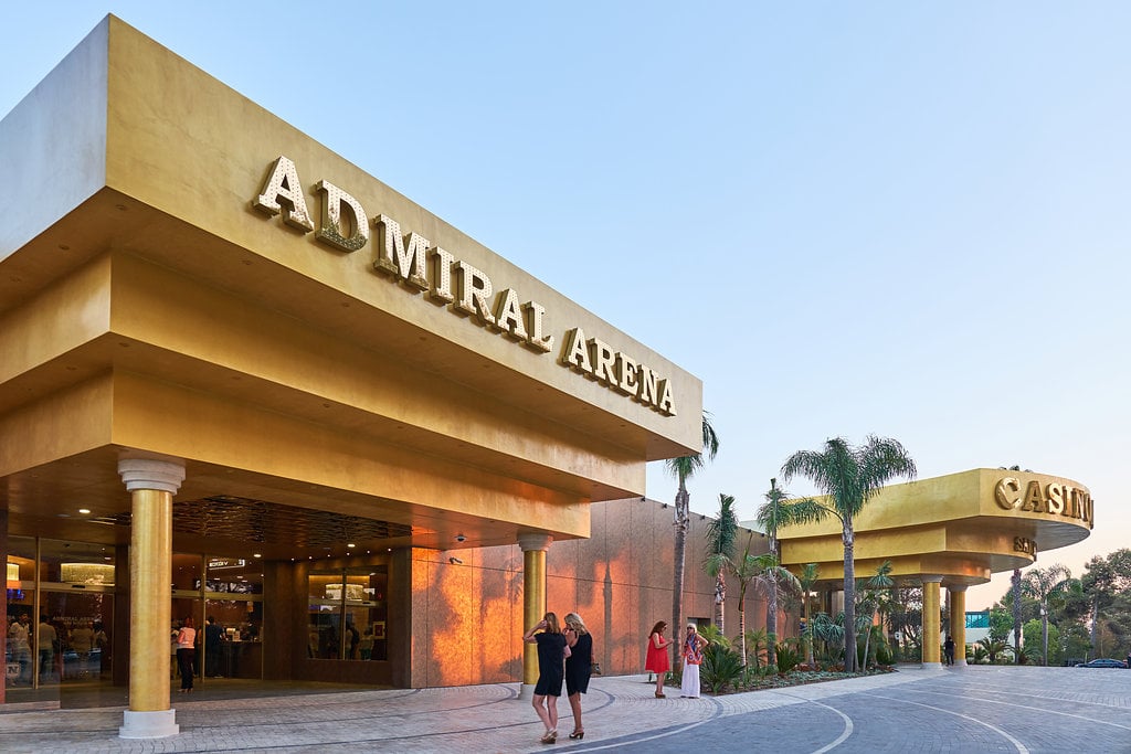 Hotel Admiral Casino & Lodge