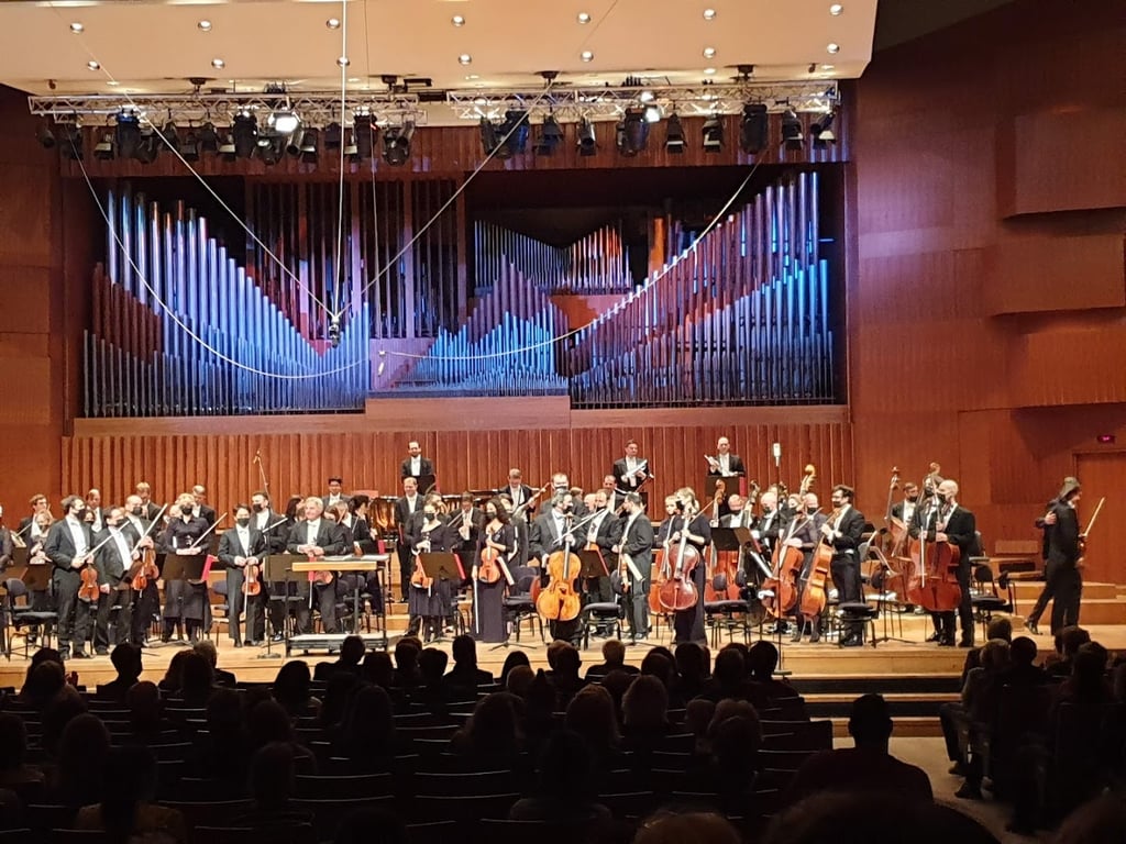 Železnik Hall