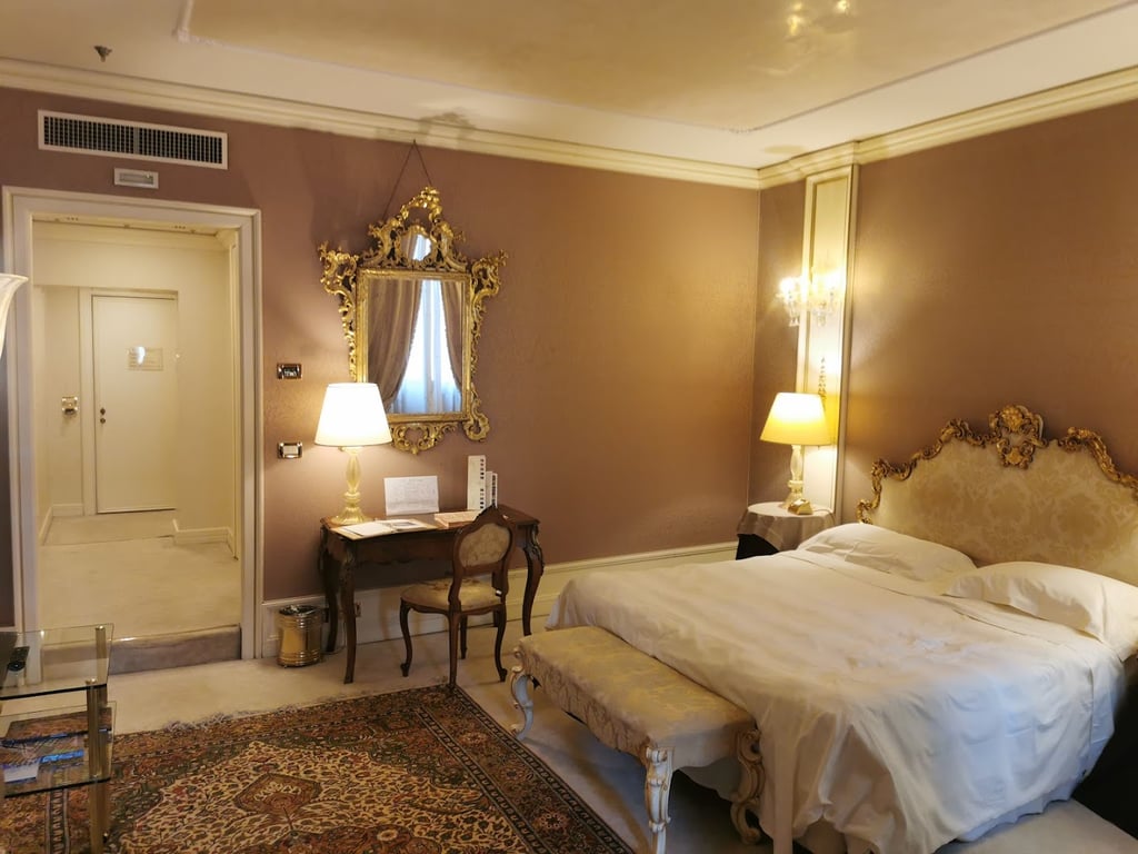 Ca' Sagredo Hotel