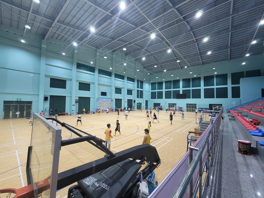 Tiên Sơn Sports Palace