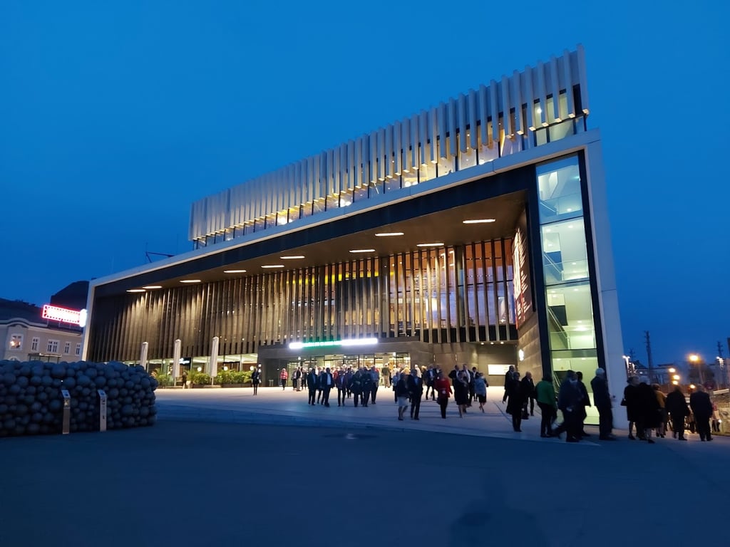 Musiktheater Linz, Linz