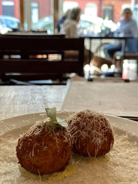 Crudo Restaurant