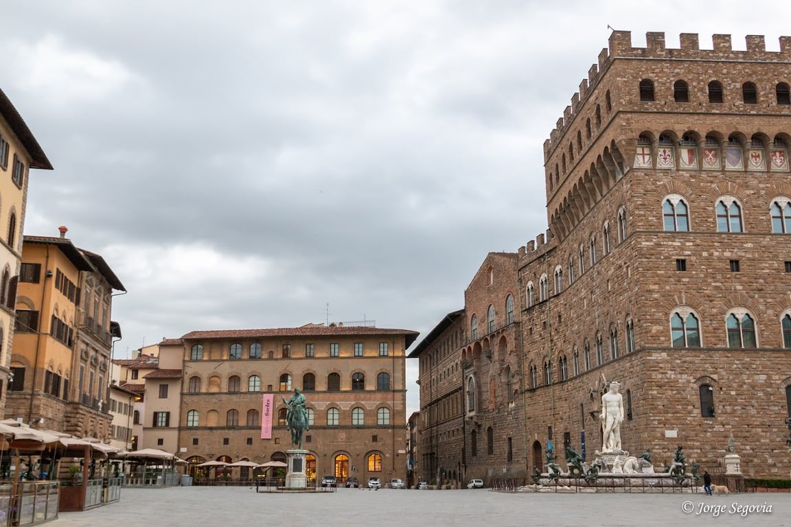 Piazza & Palazzo