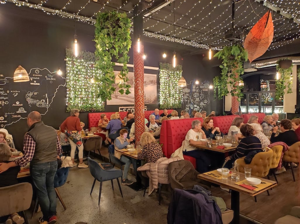 EscoBar & Cafe