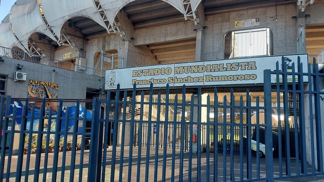 Estadio Bicentenario Francisco Sánchez Rumoroso