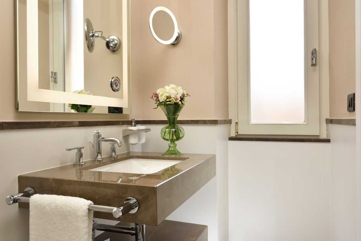 Hotel L'Orologio Roma - WTB Hotels
