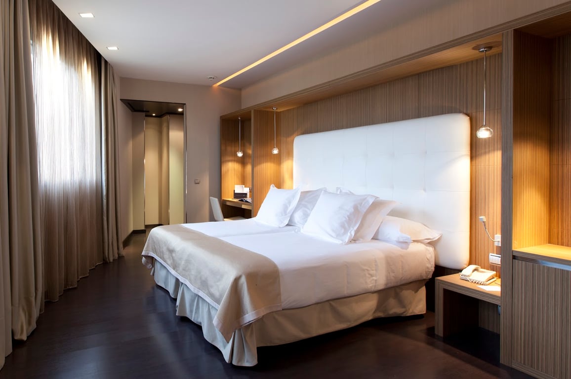 Hotel Maydrit Airport