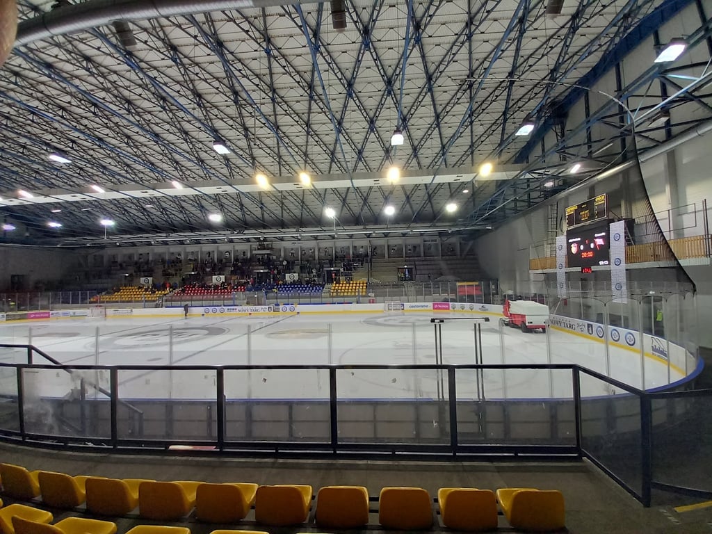 Miejska Hala Lodowa