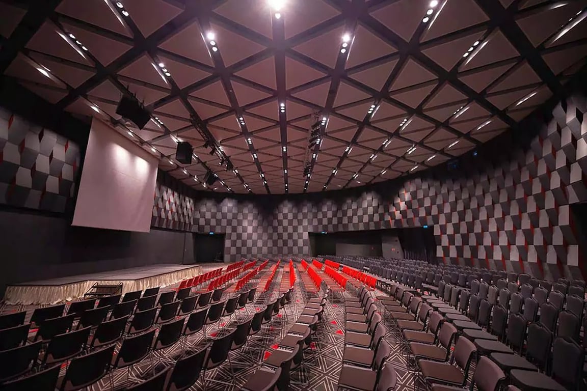 UE Convention Centre