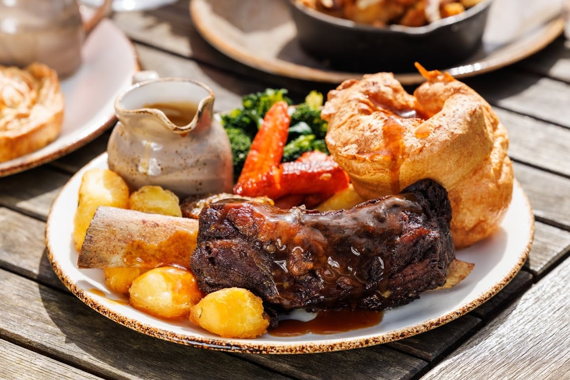 The Royal Inn by Chef & Brewer Collection