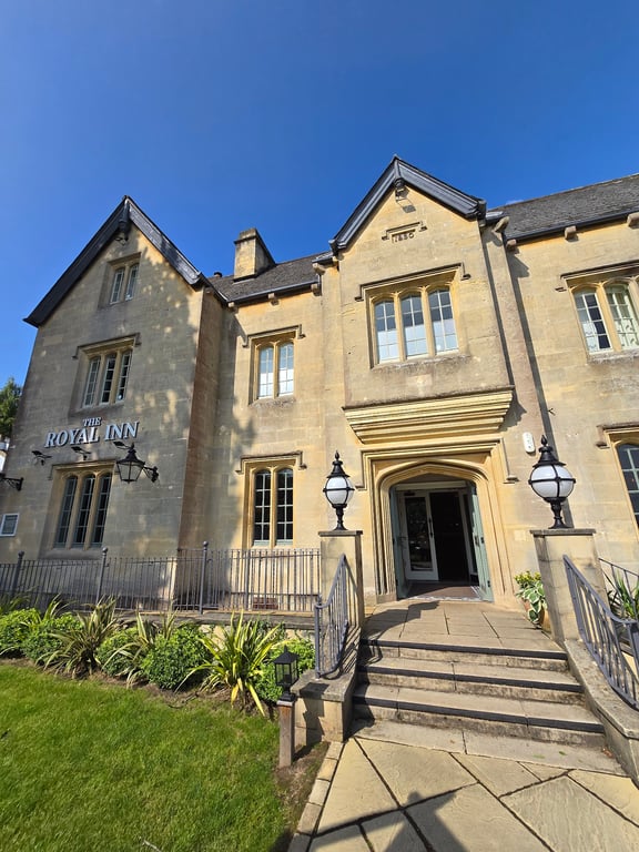 The Royal Inn by Chef & Brewer Collection