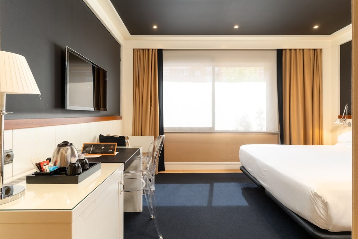 U232 Hotel