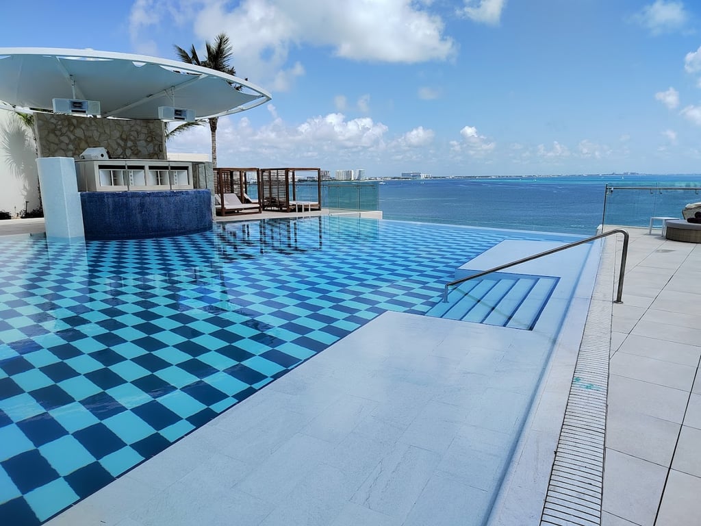 Breathless Cancún Soul Resort & Spa