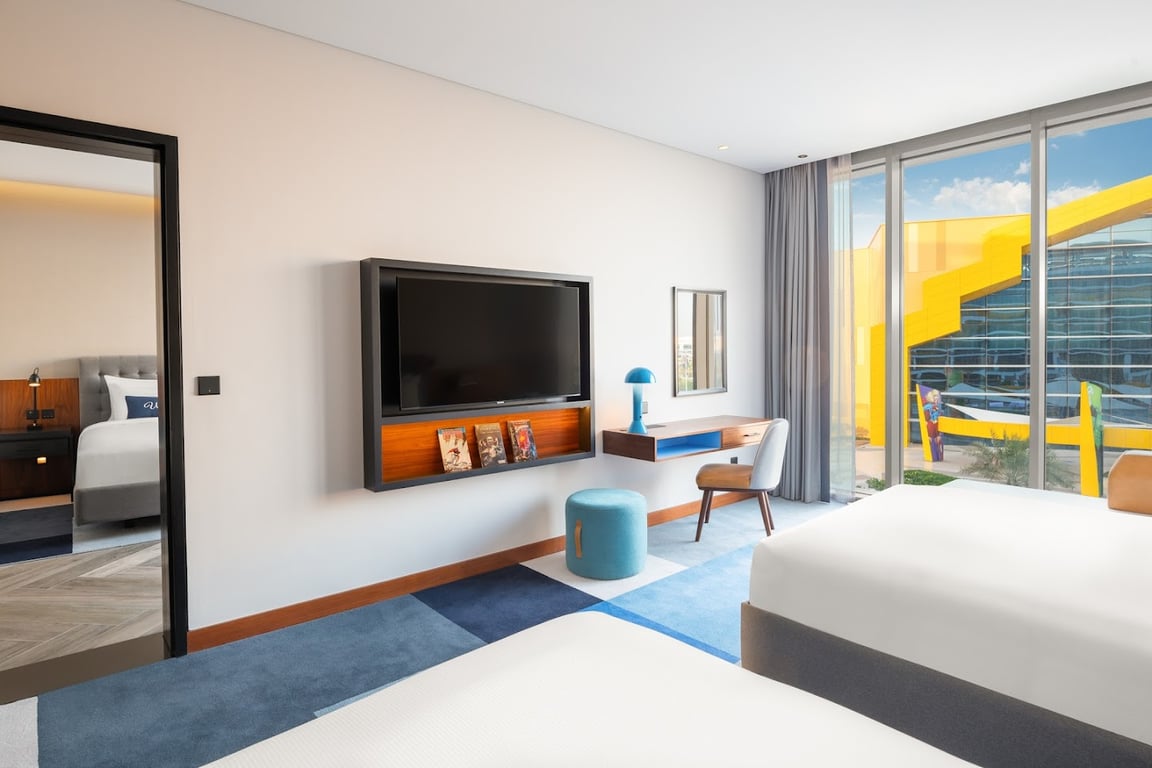 The WB Abu Dhabi, Curio Collection By Hilton