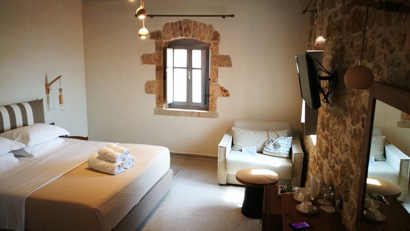 IPPOLA BOUTIQUE HOTEL