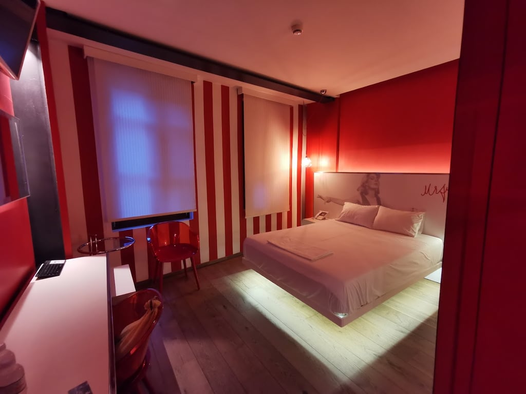 Veritas Boutique Art Hotel
