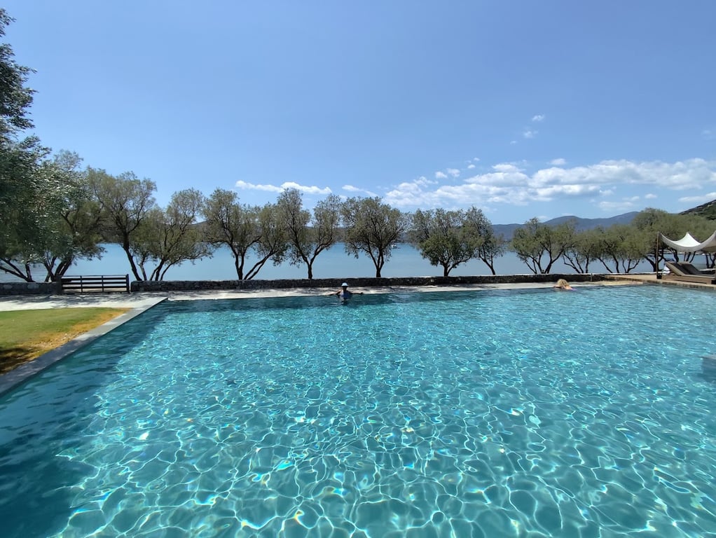 Zaira Hotel
