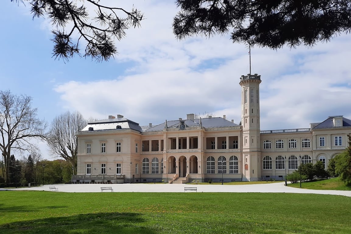 füzérradványi Károlyi-kastély