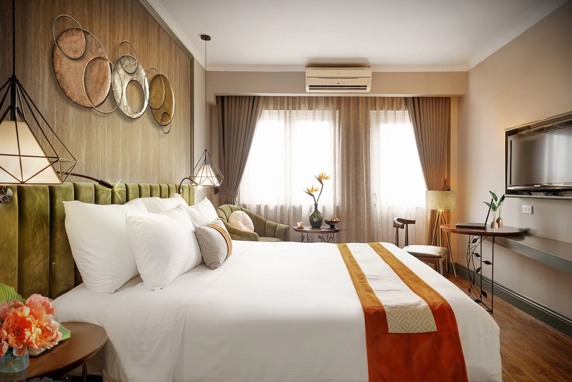 Hanoi Center Silk Classic Hotel & Travel