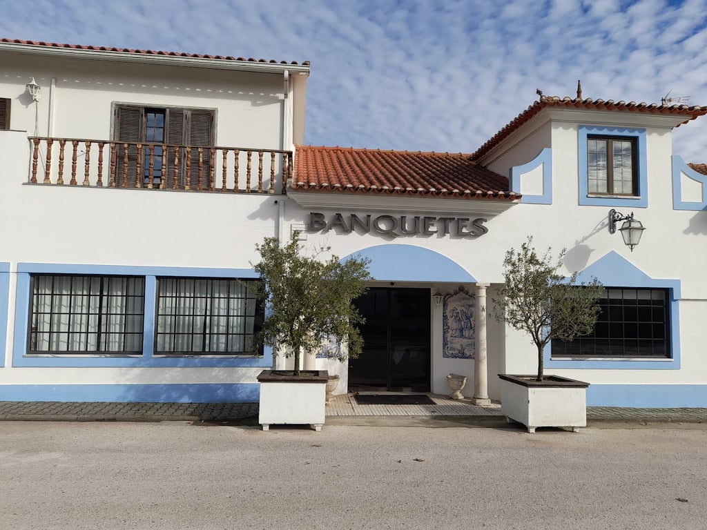 Cafe Restaurante Valoasis, Lda.