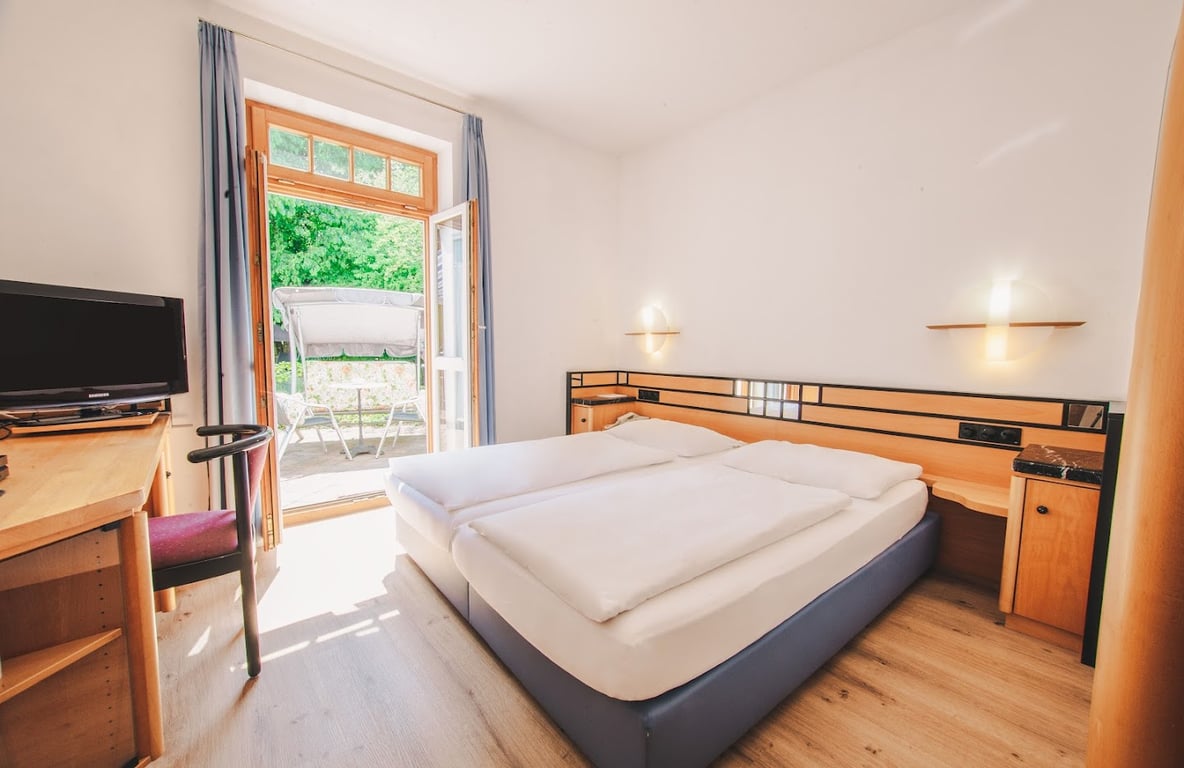 Villa Waldperlach by Blattl