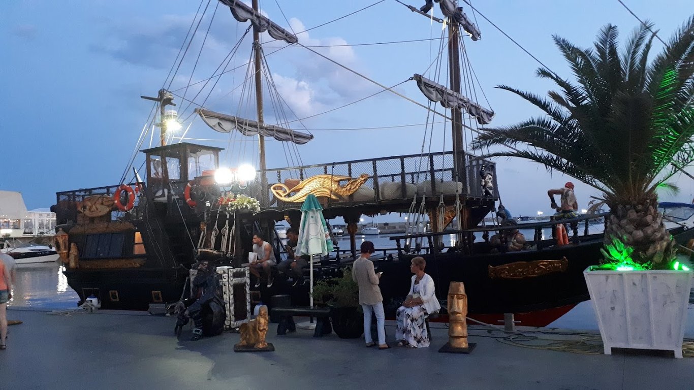 Hotel Palace Marina Dinevi